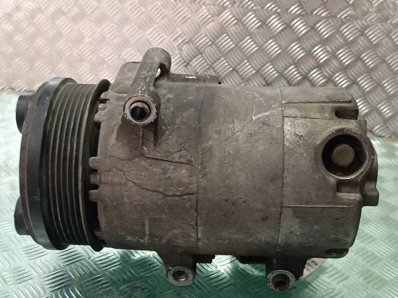 Recambio de compresor aire acondicionado para ford focus berlina (cap) ghia referencia OEM IAM 4M5W19D629AF  