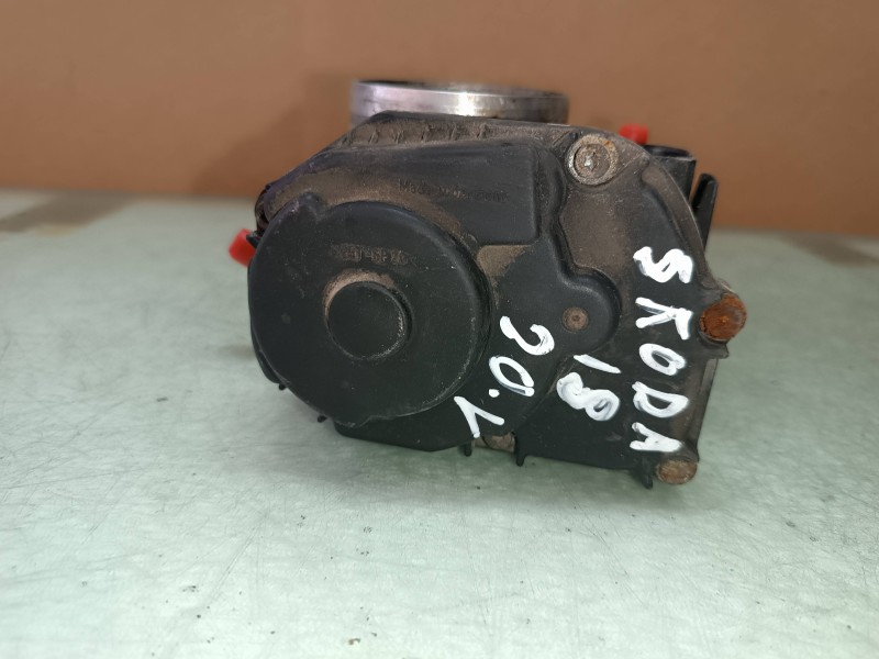 Recambio de caja mariposa para skoda octavia berlina (1u2) referencia OEM IAM   CONECTOR 7 PINES