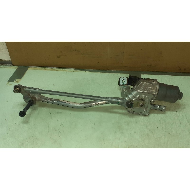 Recambio de motor limpia delantero para bmw serie 1 lim. (f40) 118i referencia OEM IAM 0390243617 2019101834 BOSCH