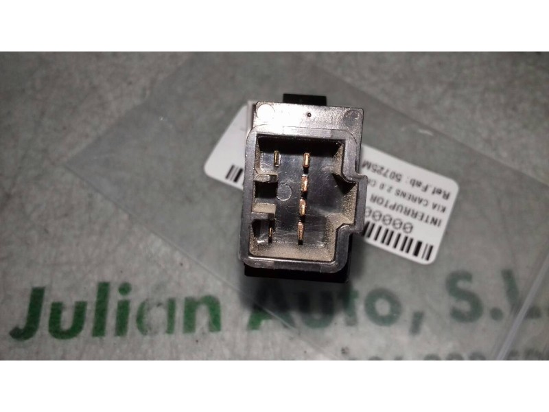 Recambio de interruptor para kia carens 2.0 crdi ex monovolumen referencia OEM IAM 50725M 4+2 PINES LIMPIA TRASERO