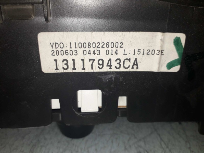 Recambio de cuadro instrumentos para opel corsa c club referencia OEM IAM 13117943CA 110080226002 VDO