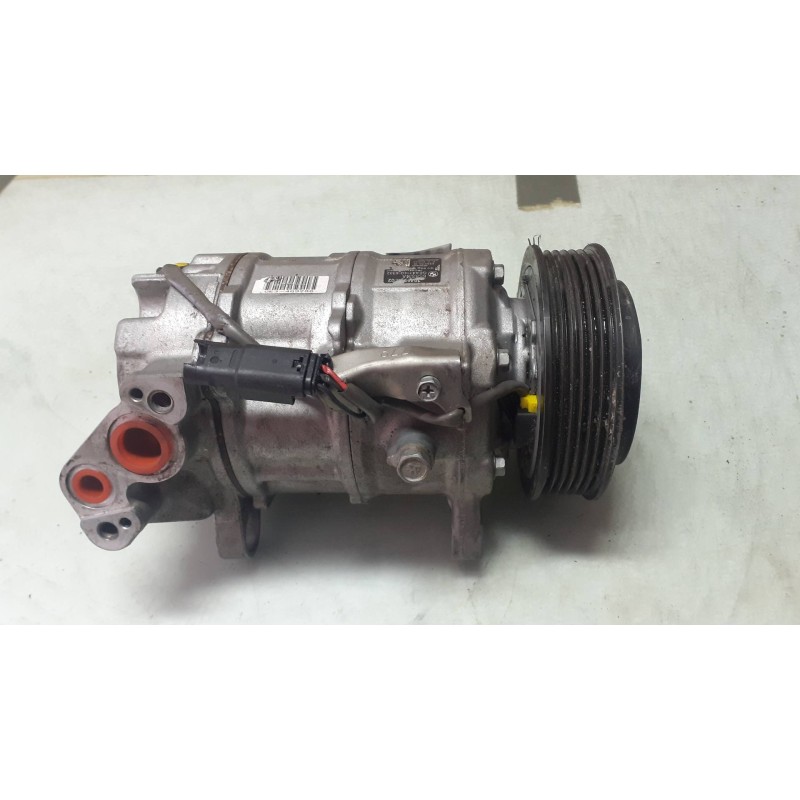 Recambio de compresor aire acondicionado para bmw serie 1 lim. (f40) 118i referencia OEM IAM 22527010 6SAS14A DENSO