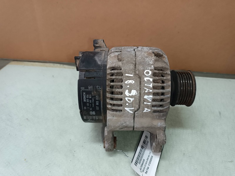 Recambio de alternador para skoda octavia berlina (1u2) referencia OEM IAM 0123320034 BOSCH 90A