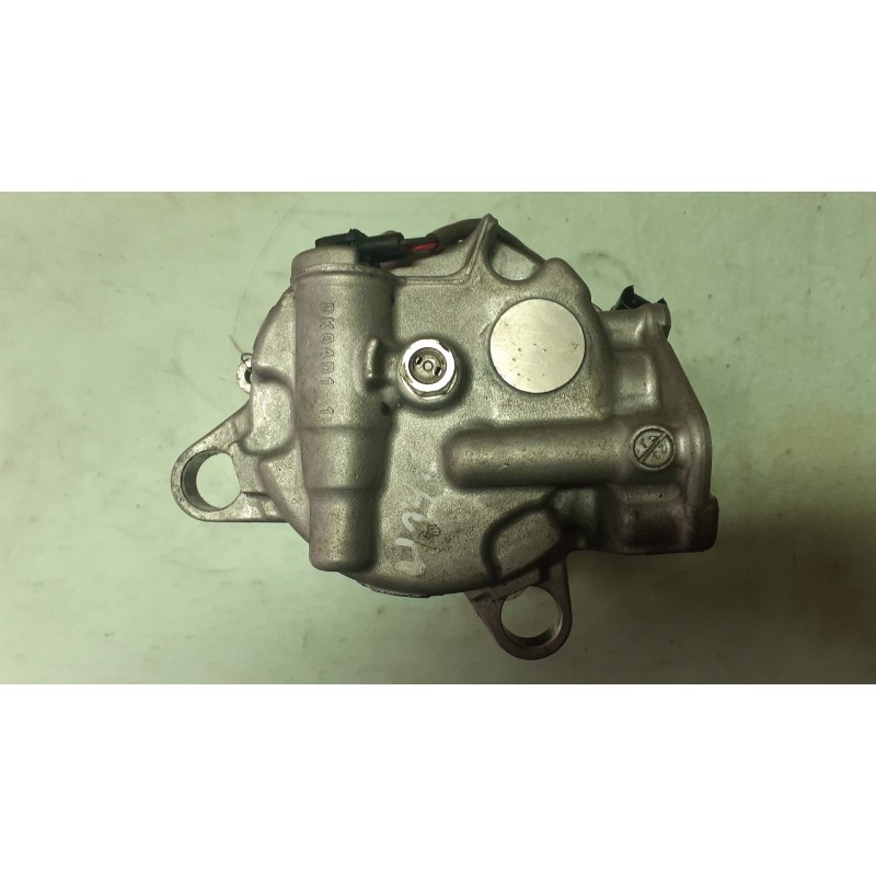 Recambio de compresor aire acondicionado para bmw serie 1 lim. (f40) 118i referencia OEM IAM 22527010 6SAS14A DENSO