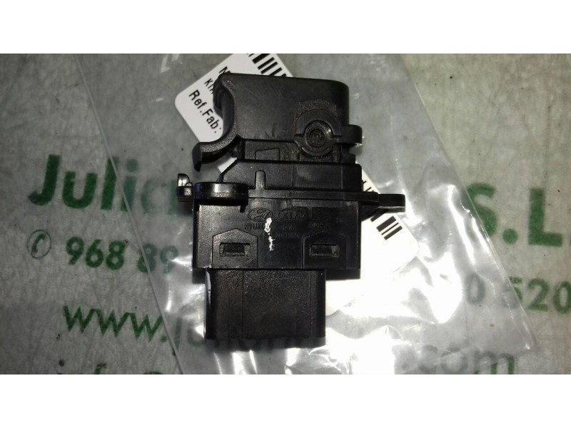 Recambio de mando elevalunas trasero derecho para kia soul burner referencia OEM IAM 4865201110  4+3 PINES