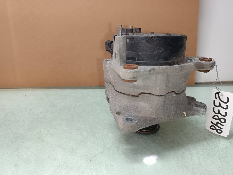 Recambio de alternador para skoda octavia berlina (1u2) referencia OEM IAM 0123320034 BOSCH 90A