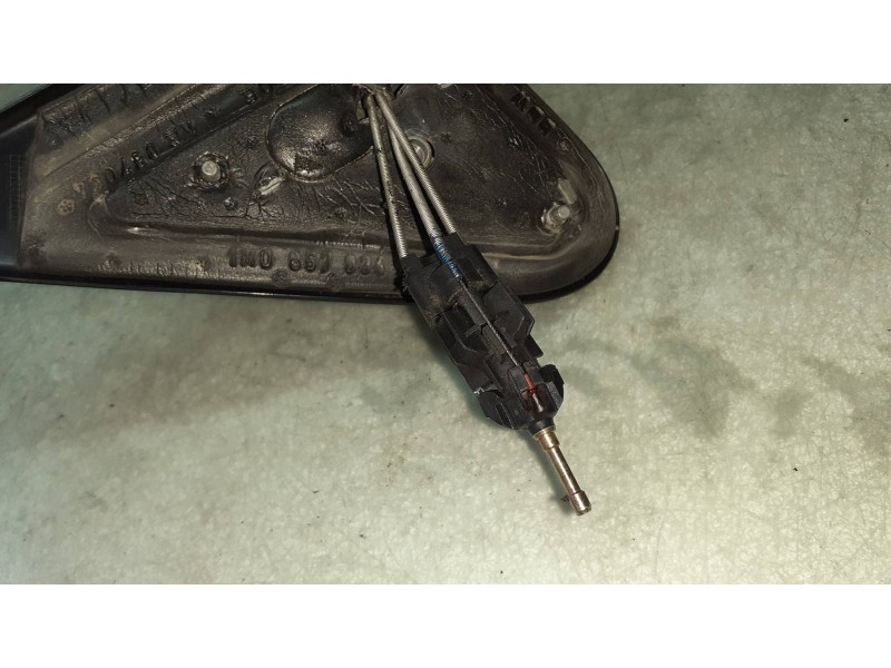 Recambio de retrovisor derecho para seat leon (1m1) signo referencia OEM IAM 1M0857034  MANUAL