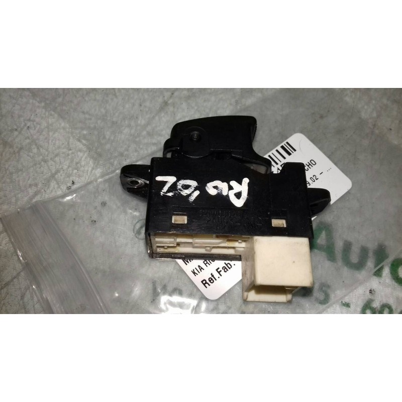 Recambio de mando elevalunas delantero derecho para kia rio rs paket s berlina (5-ptas.) referencia OEM IAM 935782D000 621W03620