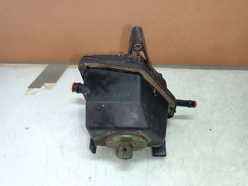 Recambio de deposito servo para skoda octavia berlina (1u2) referencia OEM IAM 1J0422371B  