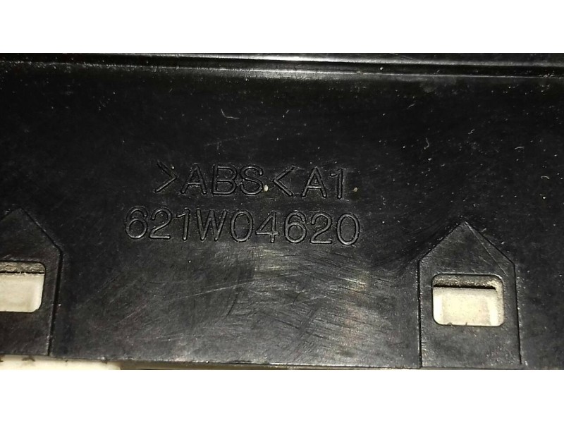 Recambio de mando elevalunas delantero derecho para hyundai accent (lc) crdi gl referencia OEM IAM 621W04820  5+2 PINES