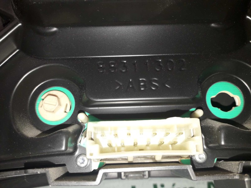 Recambio de cuadro instrumentos para opel corsa c club referencia OEM IAM 09166814FL 110008988009 VDO