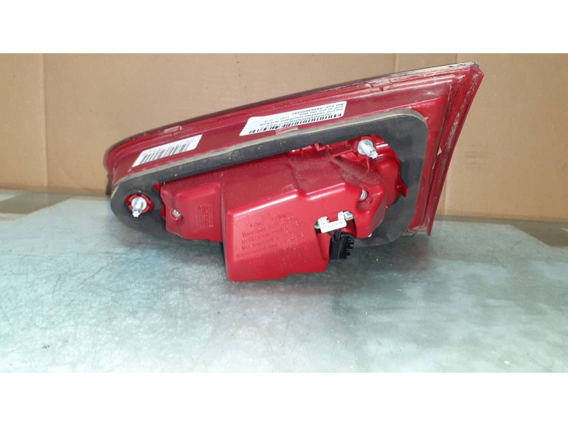 Recambio de piloto trasero izquierdo interior para audi a4 ber. (b8) basis referencia OEM IAM 8K5945093AC 01091701 LED