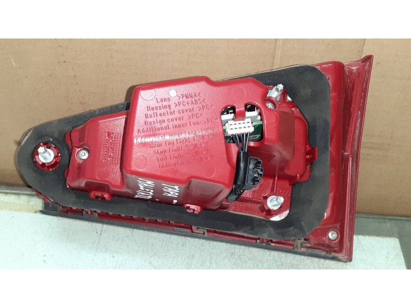 Recambio de piloto trasero izquierdo interior para audi a4 ber. (b8) basis referencia OEM IAM 8K5945093AC 01091701 LED