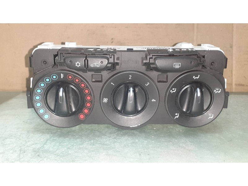 Recambio de mando calefaccion / aire acondicionado para opel corsa e edition ecoflex referencia OEM IAM   GM