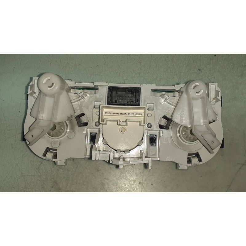 Recambio de mando calefaccion / aire acondicionado para opel corsa e edition ecoflex referencia OEM IAM   GM