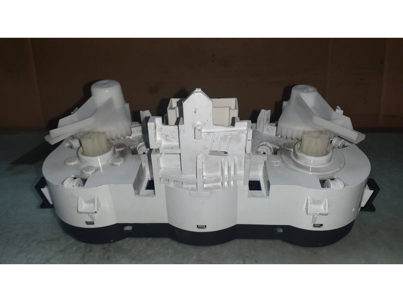 Recambio de mando calefaccion / aire acondicionado para opel corsa e edition ecoflex referencia OEM IAM   GM