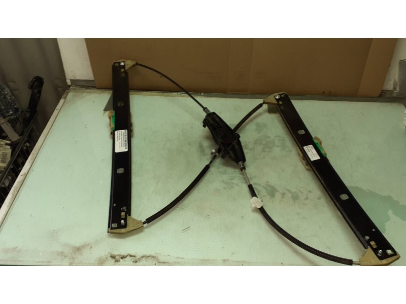 Recambio de elevalunas delantero izquierdo para audi a4 ber. (b8) basis referencia OEM IAM 8K0837461D BROSE ELECTRICO