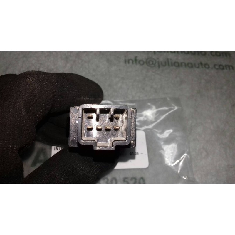 Recambio de interruptor para kia carens 2.0 crdi ex monovolumen referencia OEM IAM 864W03190 4+2 PINES TCS