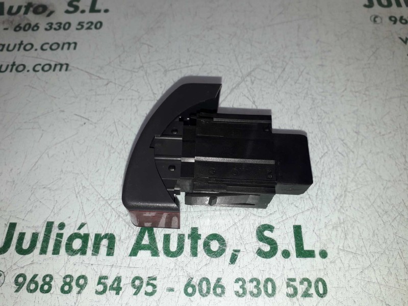 Recambio de warning para opel corsa c club referencia OEM IAM 9164141 13539900 