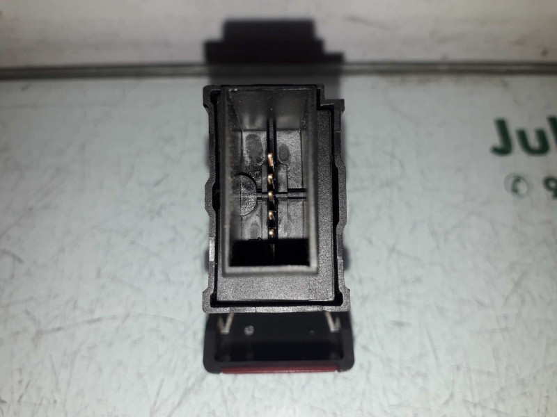 Recambio de warning para opel corsa c club referencia OEM IAM 9164141 13539900 