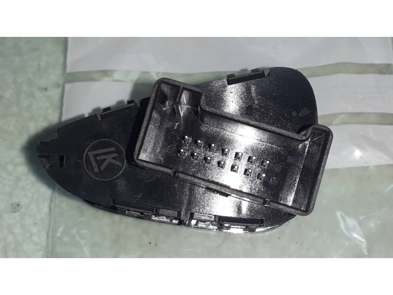 Recambio de interruptor para opel corsa e edition ecoflex referencia OEM IAM 13423498 10093418 ECO