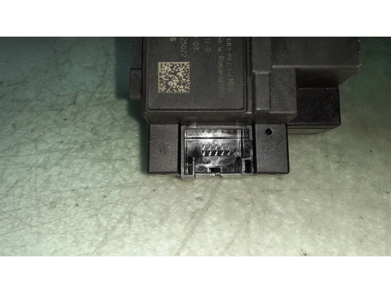 Recambio de centralita motor uce para audi a4 ber. (b8) basis referencia OEM IAM 8K0907352A 8K0920932 KIT - BOSCH