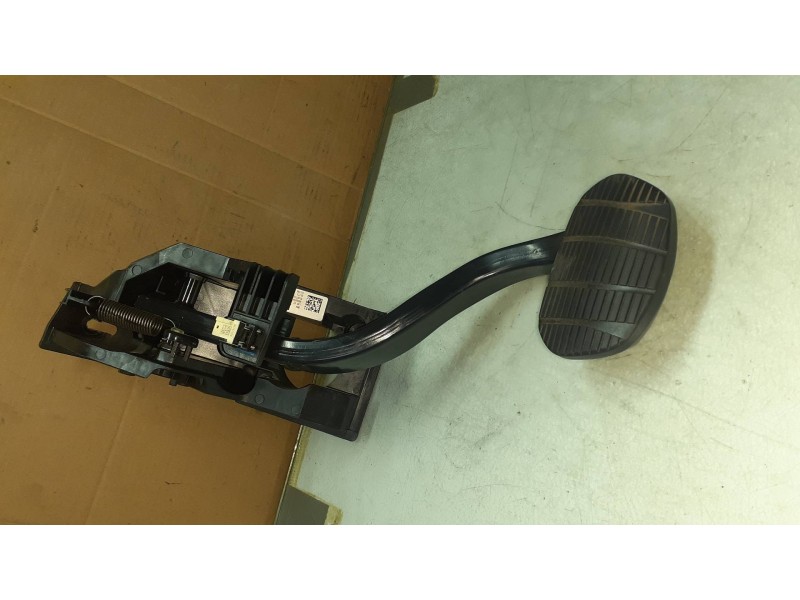 Recambio de pedal freno para bmw serie 1 lim. (f40) 118i referencia OEM IAM 81007132E 19929610 685659606