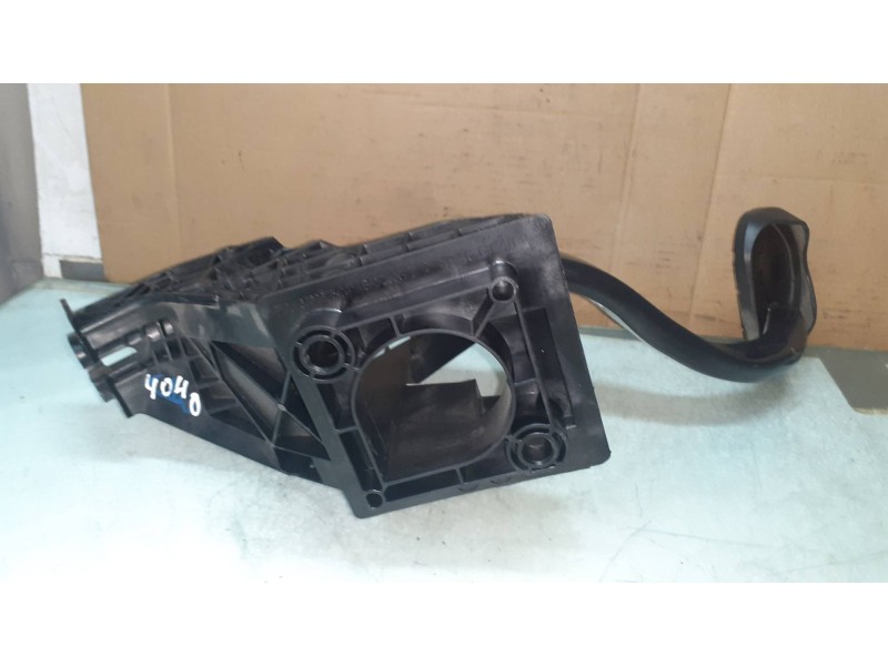 Recambio de pedal freno para bmw serie 1 lim. (f40) 118i referencia OEM IAM 81007132E 19929610 685659606