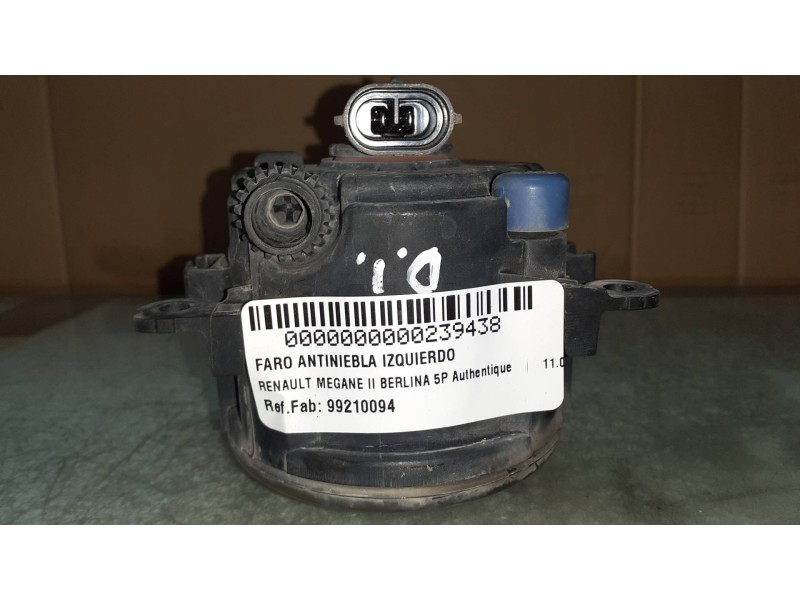 Recambio de faro antiniebla izquierdo para renault megane ii berlina 5p authentique referencia OEM IAM 99210094 VALEO CONECTOR 2