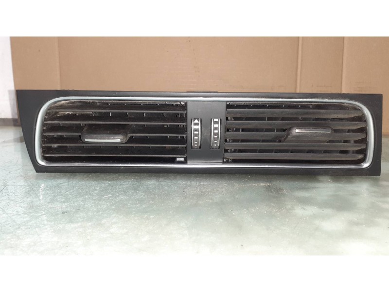 Recambio de rejilla aireadora para audi a4 ber. (b8) basis referencia OEM IAM 8T1820951E 06485005 06485006