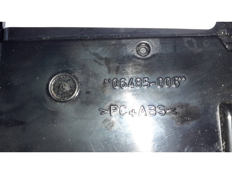 Recambio de rejilla aireadora para audi a4 ber. (b8) basis referencia OEM IAM 8T1820951E 06485005 06485006