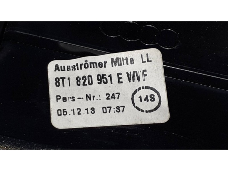 Recambio de rejilla aireadora para audi a4 ber. (b8) basis referencia OEM IAM 8T1820951E 06485005 06485006