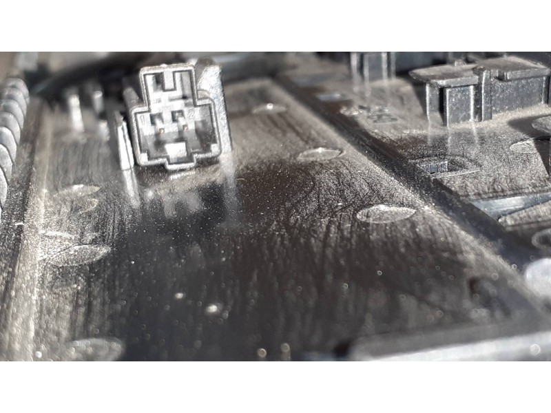 Recambio de rejilla aireadora para audi a4 ber. (b8) basis referencia OEM IAM 8T1820951E 06485005 06485006