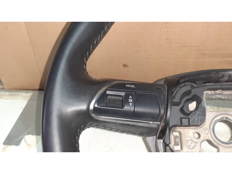 Recambio de volante para audi a4 ber. (b8) basis referencia OEM IAM 4L0419091AC 4L0419091 PIEL