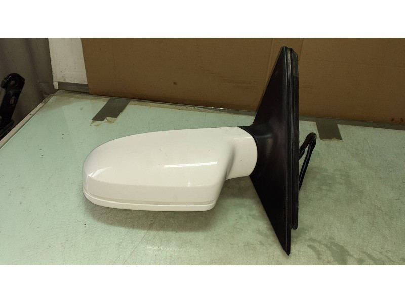 Recambio de retrovisor izquierdo para audi a4 ber. (b8) basis referencia OEM IAM 8K1857409 021053 ELECTRICO