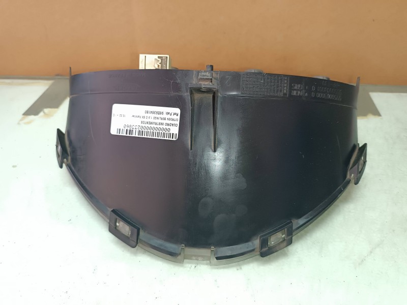 Recambio de cuadro instrumentos para citroen berlingo 1.9 d sx familiar referencia OEM IAM 9659364180 5550003000 5550003001