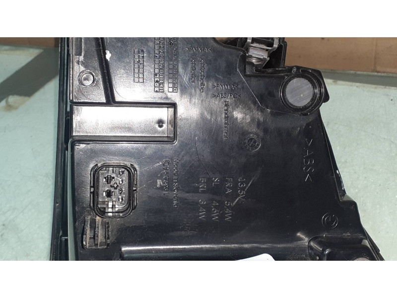 Recambio de piloto trasero izquierdo para bmw serie 1 lim. (f40) 118i referencia OEM IAM 63217450643 647501 647593L