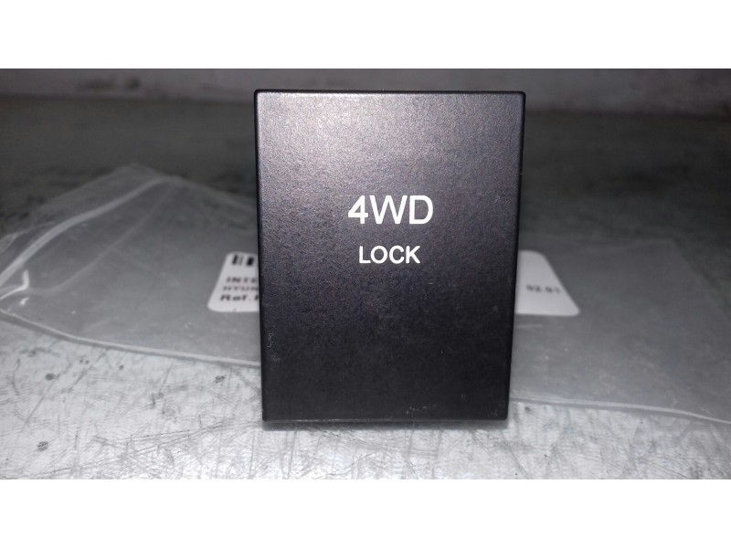 Recambio de interruptor para hyundai santa fe (sm) 2.0 gls crdi 4x4 referencia OEM IAM 025917774970 4+2 PINES 4WD / LOCK