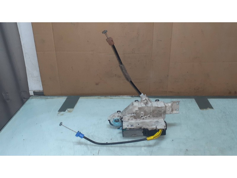 Recambio de cerradura puerta trasera derecha para peugeot expert tepee l2h1 vagabond referencia OEM IAM 9681336180  40827149