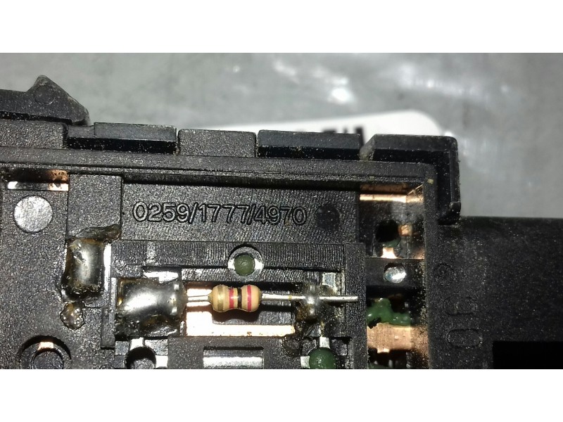 Recambio de interruptor para hyundai santa fe (sm) 2.0 gls crdi 4x4 referencia OEM IAM 025917774970 4+2 PINES 4WD / LOCK