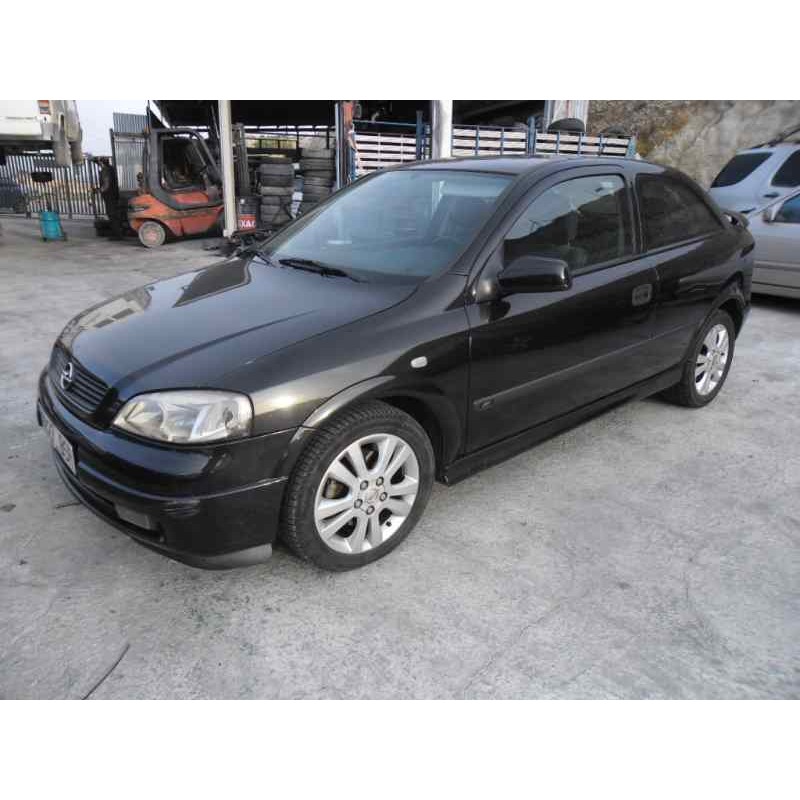 opel astra g berlina del año 2002