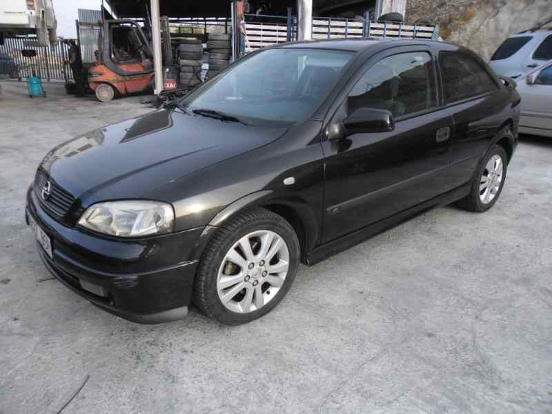 opel astra g berlina del año 2002