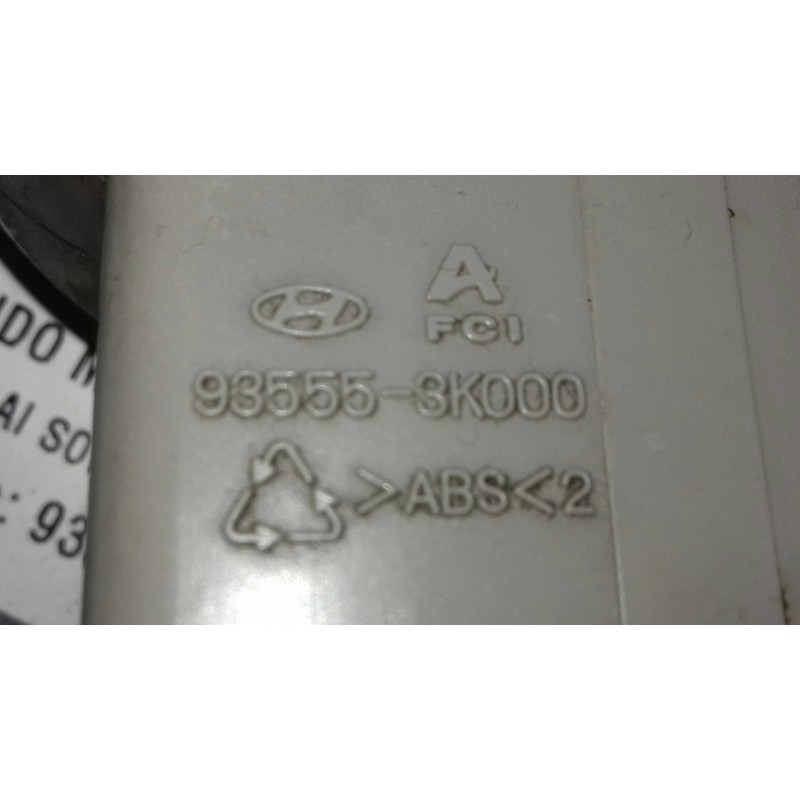 Recambio de mando multifuncion para hyundai sonata (nf) 2.0 crdi comfort ii referencia OEM IAM 935553K000 4 PINES DEPOSITO Y MAL