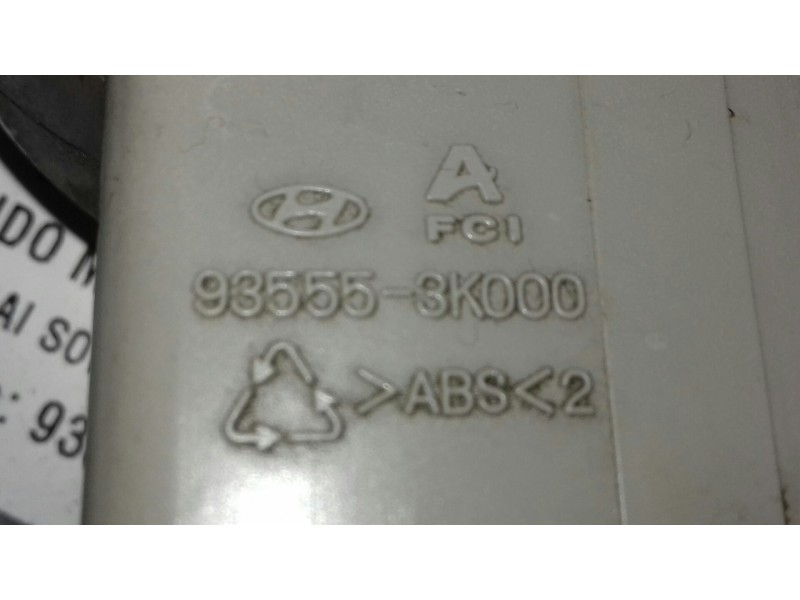 Recambio de mando multifuncion para hyundai sonata (nf) 2.0 crdi comfort ii referencia OEM IAM 935553K000 4 PINES DEPOSITO Y MAL