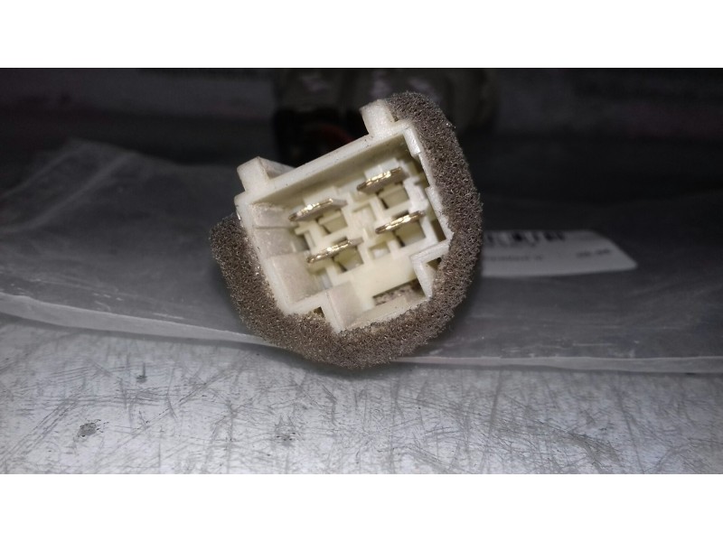 Recambio de mando multifuncion para hyundai sonata (nf) 2.0 crdi comfort ii referencia OEM IAM 935553K000 4 PINES DEPOSITO Y MAL