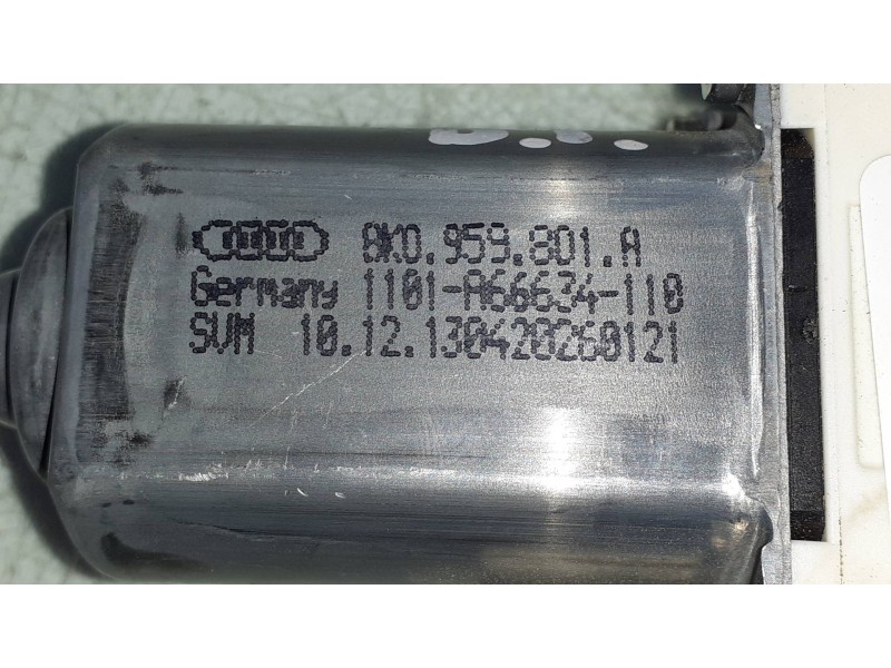 Recambio de motor elevalunas delantero izquierdo para audi a4 ber. (b8) basis referencia OEM IAM 8K0959801A 1101A66634110 053601