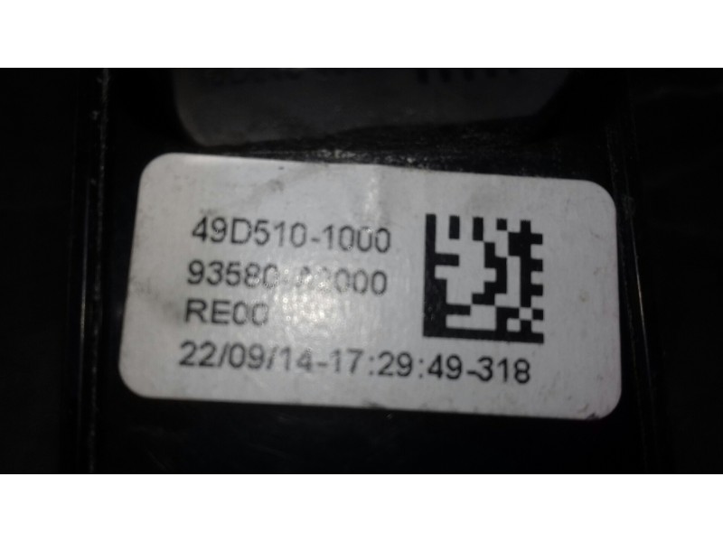 Recambio de mando elevalunas trasero izquierdo para hyundai i30 classic gl referencia OEM IAM 49D5101110 93580A2000 5 PINES