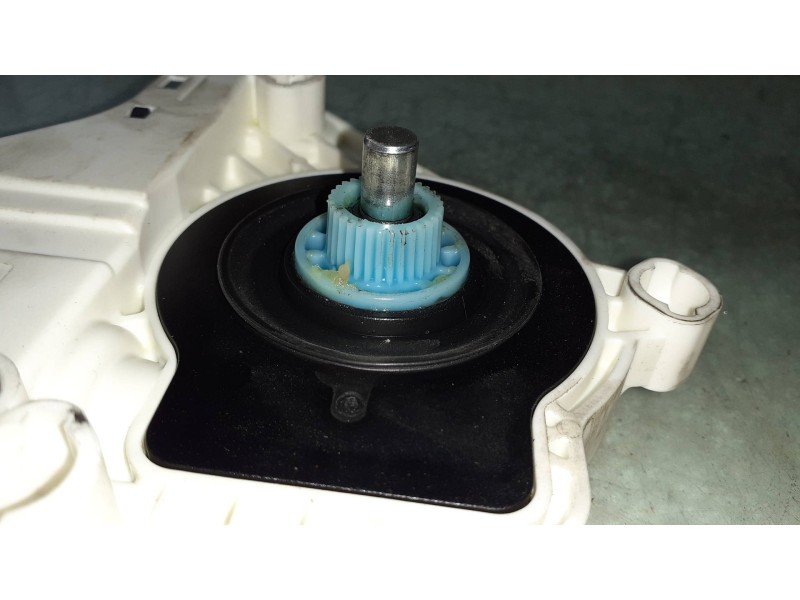 Recambio de motor elevalunas delantero izquierdo para audi a4 ber. (b8) basis referencia OEM IAM 8K0959801A 1101A66634110 053601