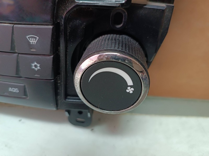 Recambio de mando calefaccion / aire acondicionado para chevrolet cruze lt referencia OEM IAM 3827208 10102082 