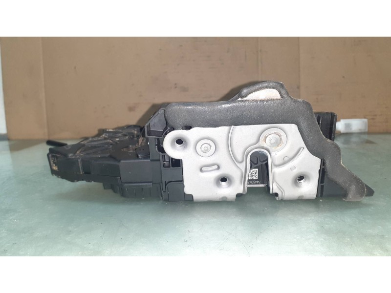 Recambio de cerradura puerta trasera izquierda para bmw serie 1 lim. (f40) 118i referencia OEM IAM 45473123 A046465 182838
